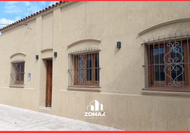 CASA EN VENTA ZONA MACRO CENTRO - 